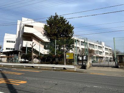 日野市立 第三小学校の画像