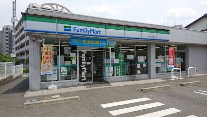 ファミリーマート 東村山本町店の画像