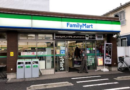 ファミリーマート 杉並上荻二丁目店の画像