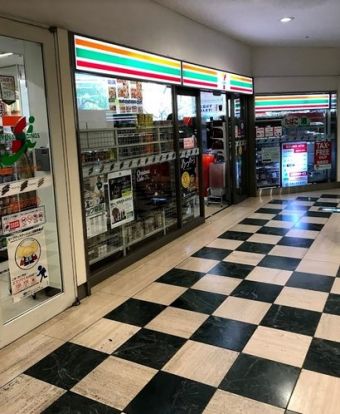 セブンイレブン 聖路加タワー店の画像