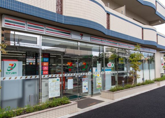 セブンイレブン 練馬平和台駅前店の画像