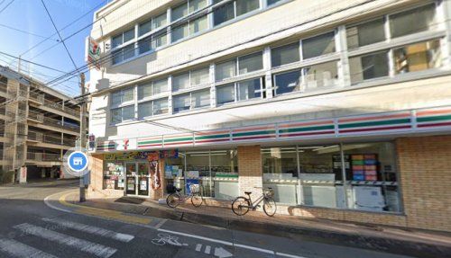 セブンイレブン 高松中央町店の画像