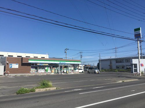 ファミリーマート 弘前田園三丁目店の画像