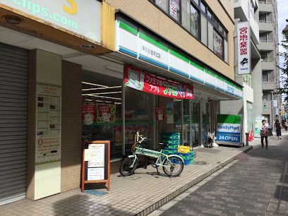 ファミリーマート 中川小金井北店の画像