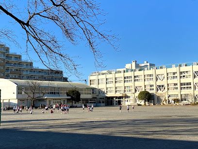 潤徳小学校の画像