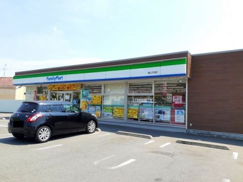 ファミリーマート 福山千田店の画像