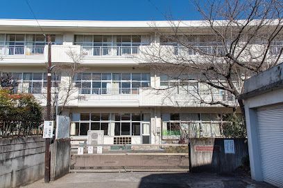 平井小学校の画像