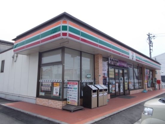 セブンイレブン 福山曙町店の画像