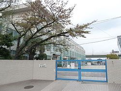 名古屋市立楠西小学校の画像