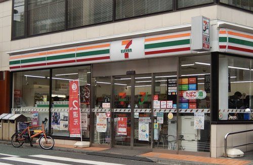 セブンイレブン 新宿筑土八幡町店の画像