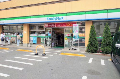 ファミリーマート 練馬高松一丁目店の画像