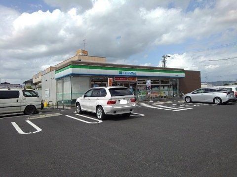 ファミリーマート 扶桑高雄店の画像