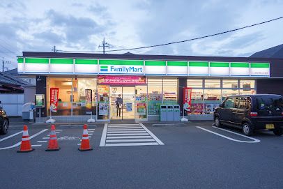 ファミリーマート 富士見台二丁目店の画像