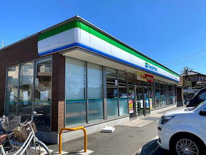 ファミリーマート 昭島田中町団地入口店の画像