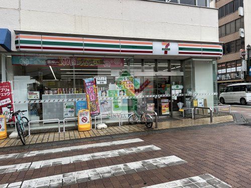 セブンイレブン新所沢駅東口店の画像