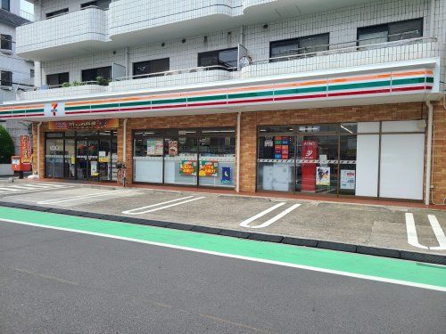 セブンイレブン 練馬関町東1丁目店の画像