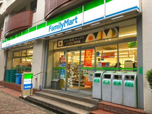 ファミリーマート 新宿中央公園店の画像