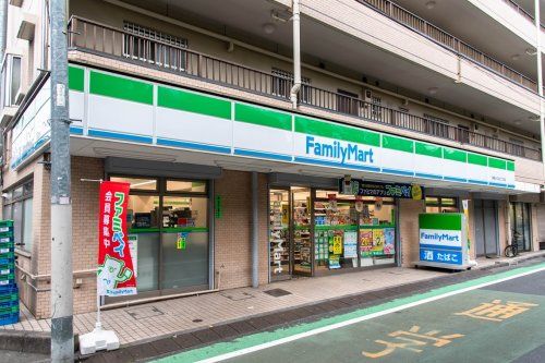 ファミリーマート 新宿大久保二丁目店の画像