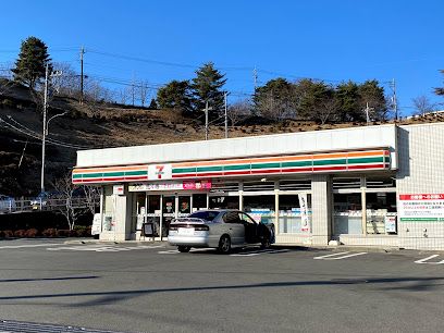 セブンイレブン 多摩山王下1丁目店の画像