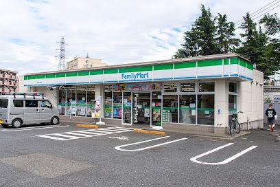 ファミリーマート 東久留米柳窪店の画像