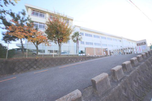 奈良市立六条小学校の画像