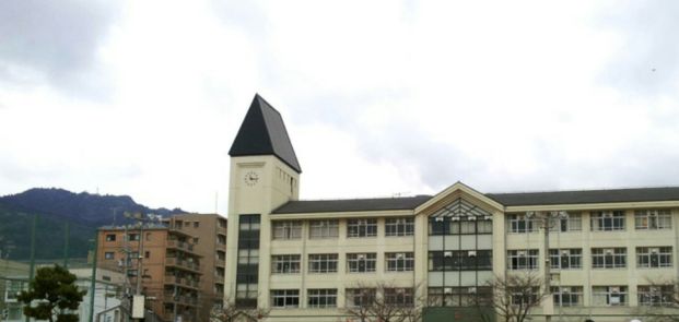 神戸市立六甲小学校の画像