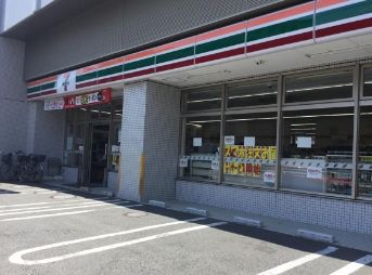 セブンイレブン 杉並和田1丁目店の画像