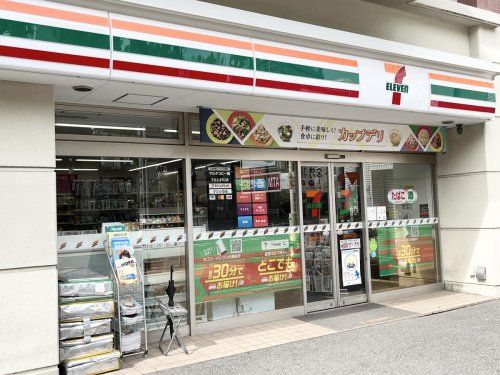 セブンイレブン 豊島東池袋5丁目店の画像