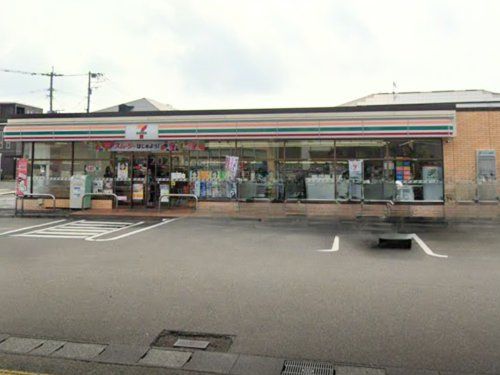 セブンイレブン 宮崎南花ヶ島町店の画像