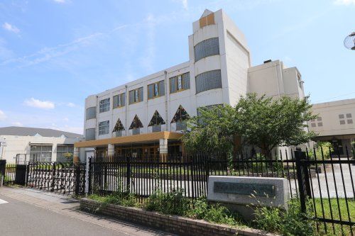 京都市立久我の杜小学校の画像