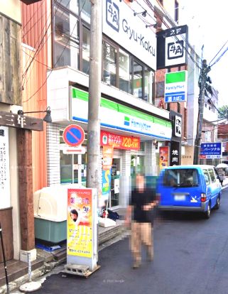 ファミリーマート 鶴見西口店の画像