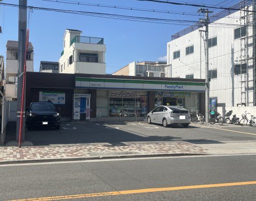 ファミリーマート 東田辺三丁目店の画像