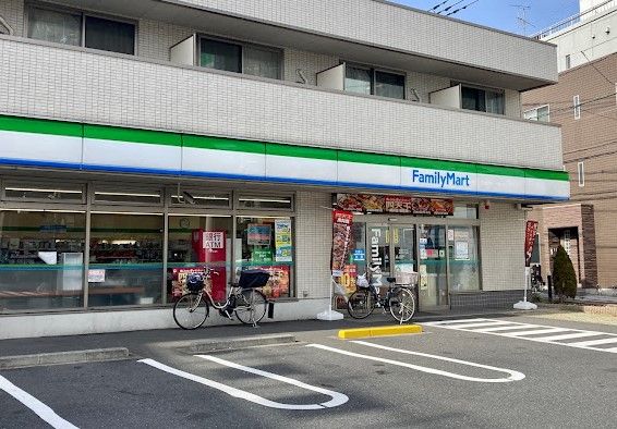 ファミリーマート 東大井三丁目店の画像