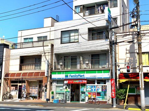 ファミリーマート ヤマキ千田店の画像