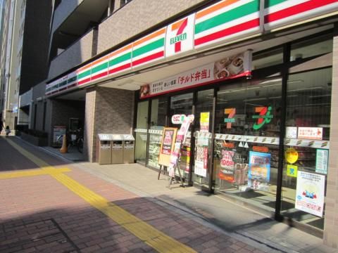 セブンイレブン 文京小石川4丁目店の画像