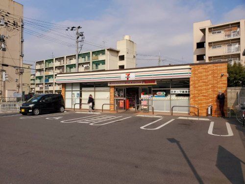 セブンイレブン 宇治神明店の画像