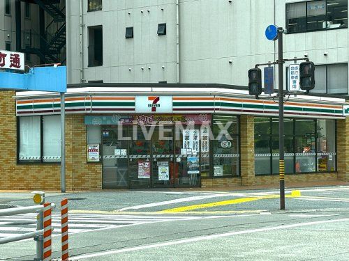 セブンイレブン 名古屋桜通呉服店の画像