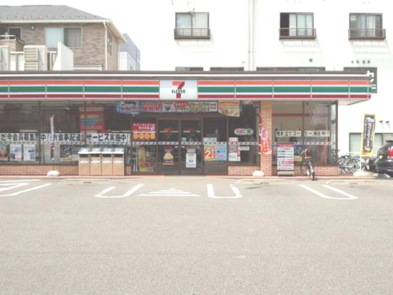 セブンイレブン 前橋市民文化会館前店の画像