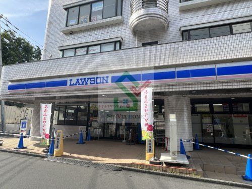 ローソン所沢駅東口店の画像