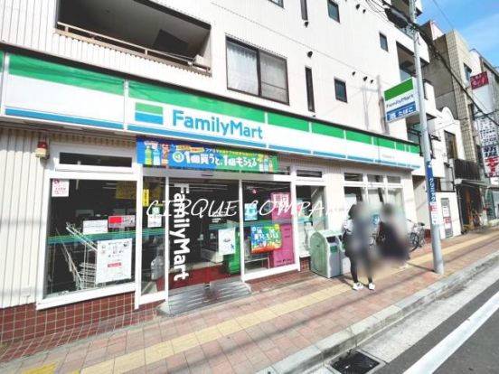 ファミリーマート 雨宮音楽通り店の画像