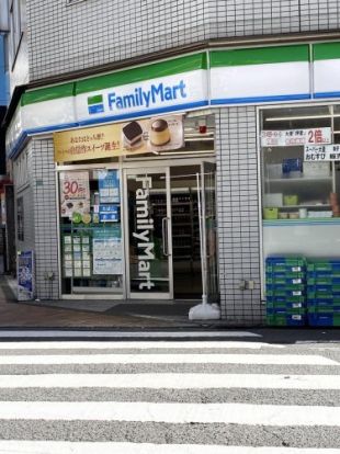 ファミリーマート 立教通り店の画像