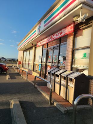 セブン-イレブン 倉敷連島鶴新田店の画像