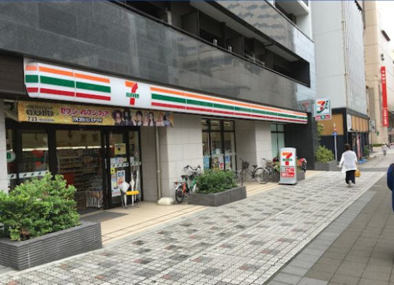 セブンイレブン 千葉中央2丁目店の画像