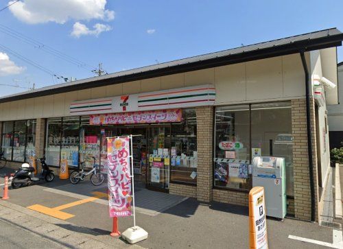 セブンイレブン 京都上桂宮ノ後町店の画像