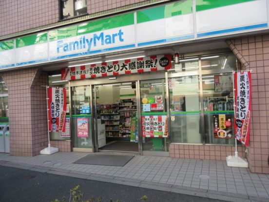 ファミリーマート 神田佐久間町店の画像