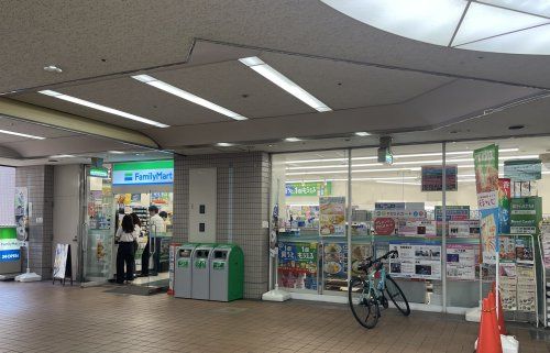 ファミリーマート あべのポンテ店の画像