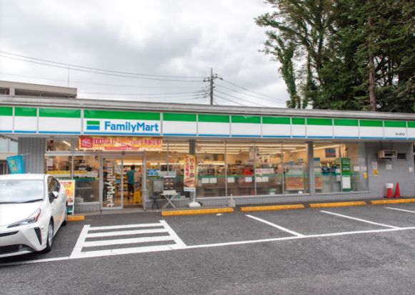 ファミリーマート 都立家政店の画像