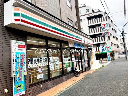 セブンイレブン 横浜岸根町店の画像