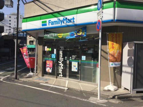 ファミリーマート 四谷若葉店の画像