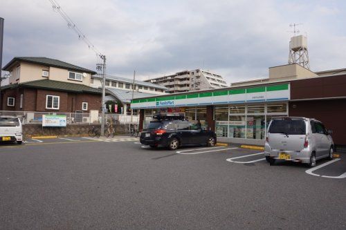 ファミリーマート 京都宇治弐番店の画像